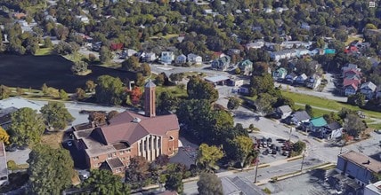 170 Ochterloney St, Dartmouth, NS - AERIAL  map view
