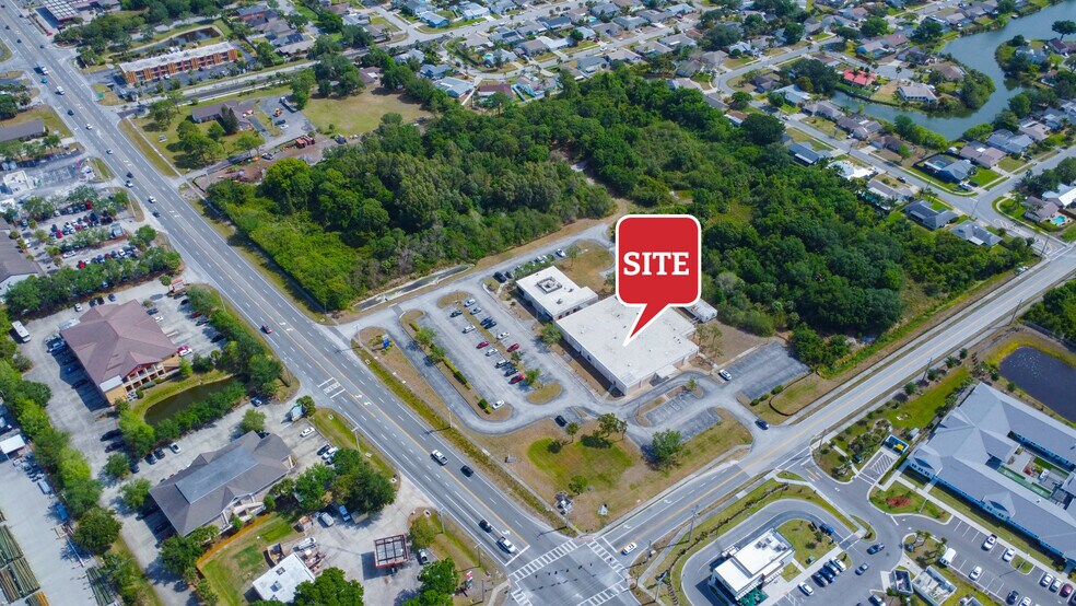 2400 N Courtenay Pkwy portfolio of 2 properties for sale on LoopNet.com - Building Photo - Image 2 of 46