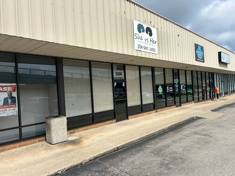 306 Patrick Street Plz, Charleston, WV for lease - Building Photo - Image 1 of 3