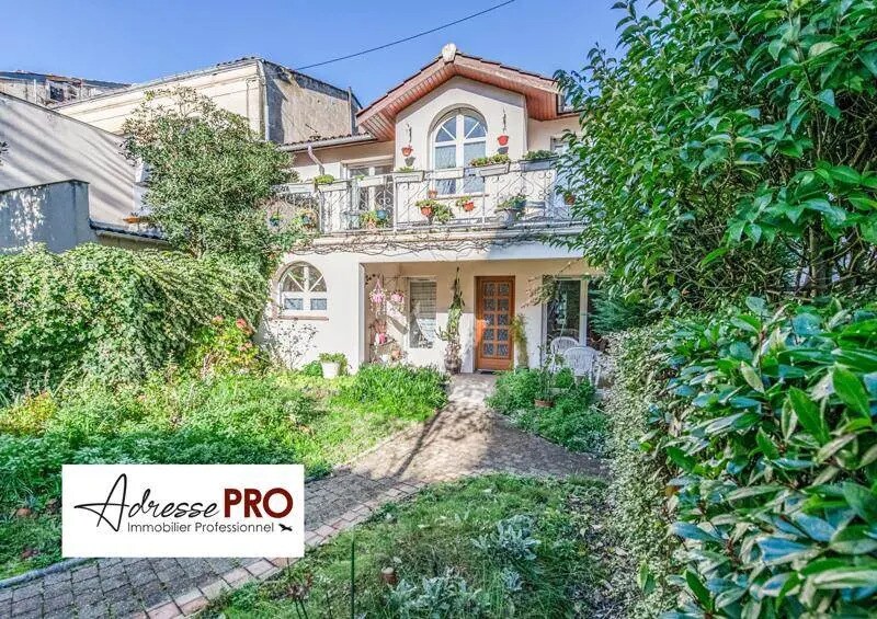 Retail in Pessac for sale Building Photo- Image 1 of 6