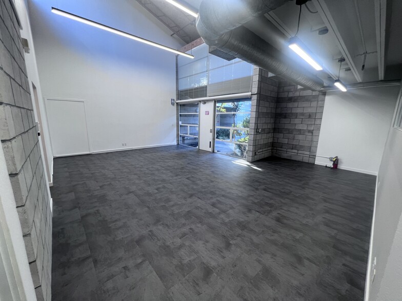 1144 65th St, Emeryville, CA for lease - Lobby - Image 3 of 14