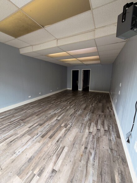 205 Oak St, Kelso, WA for lease - Building Photo - Image 3 of 8