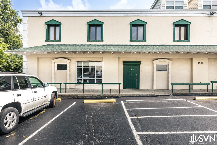 1701 Alexandria Dr, Lexington, KY for sale - Building Photo - Image 3 of 17