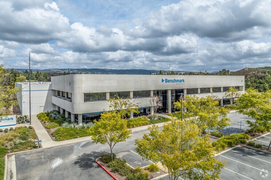 200 Science Dr, Moorpark, CA for lease - Primary Photo - Image 1 of 12