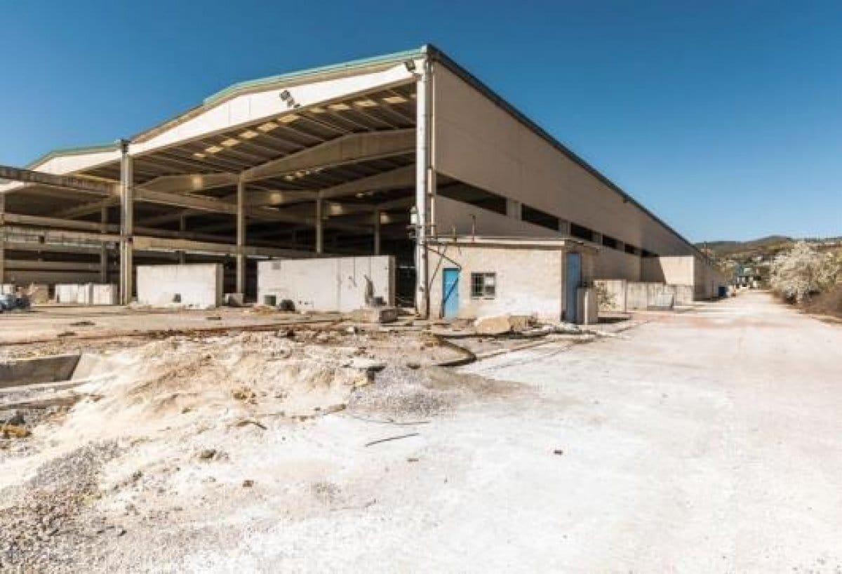 Industrial in Villafranca del Bierzo, León for sale Building Photo- Image 1 of 6