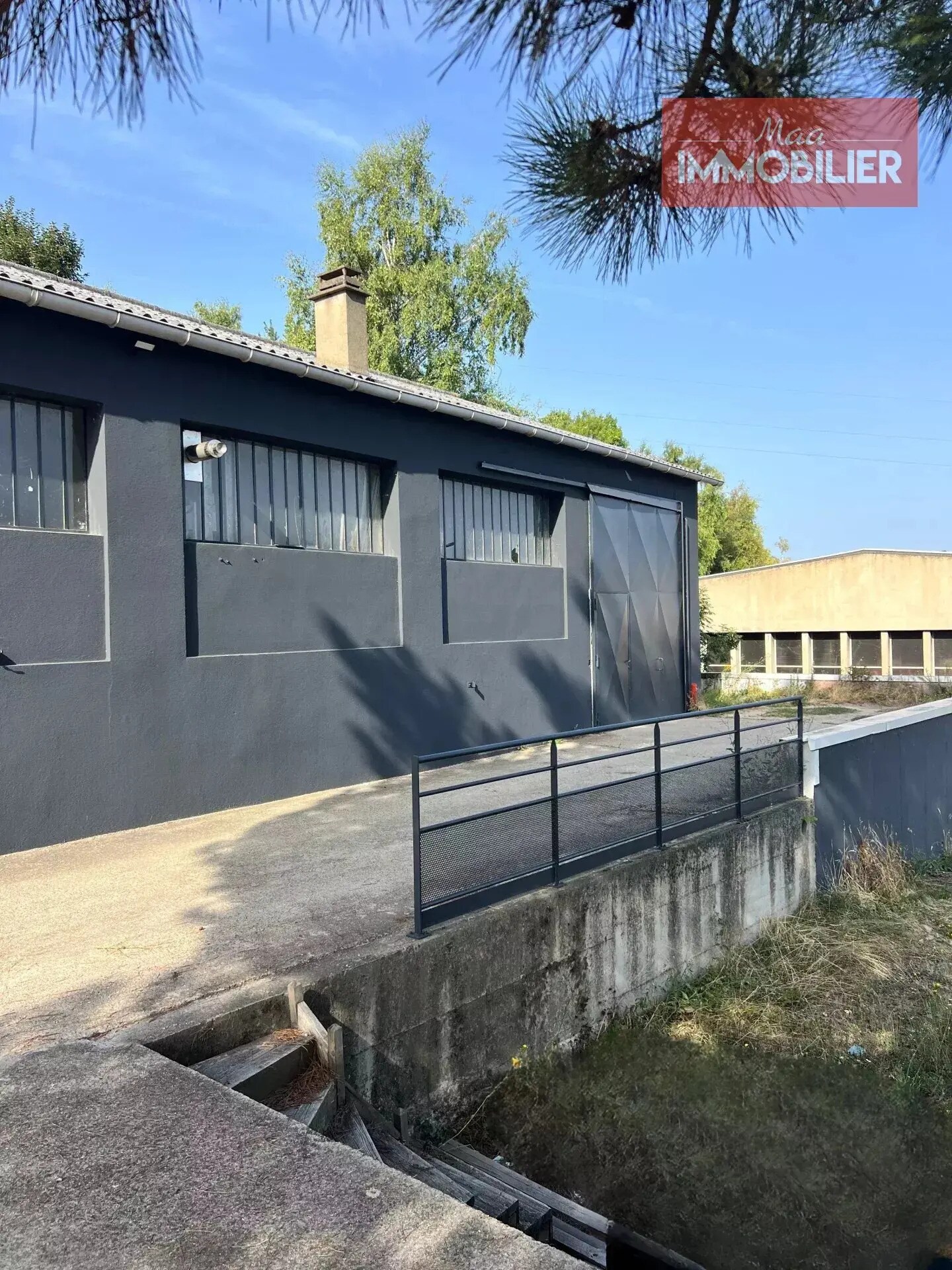 Flex in Saint-Étienne for sale Building Photo- Image 1 of 11