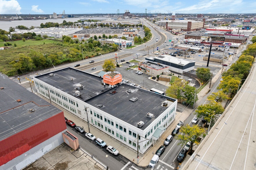 1500 S Christopher Columbus Ave, Philadelphia, PA for sale - Building Photo - Image 3 of 8