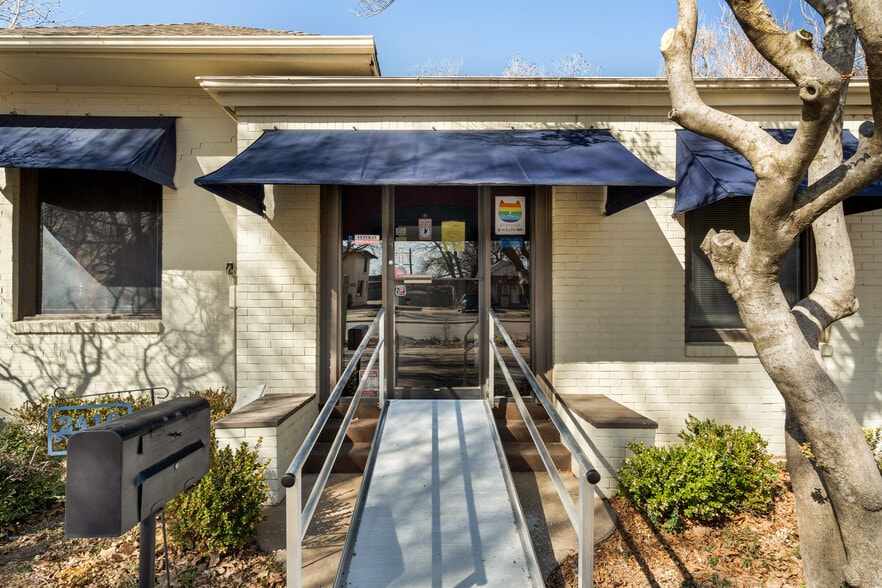 2410 9th St, Wichita Falls, TX for sale - Building Photo - Image 3 of 30