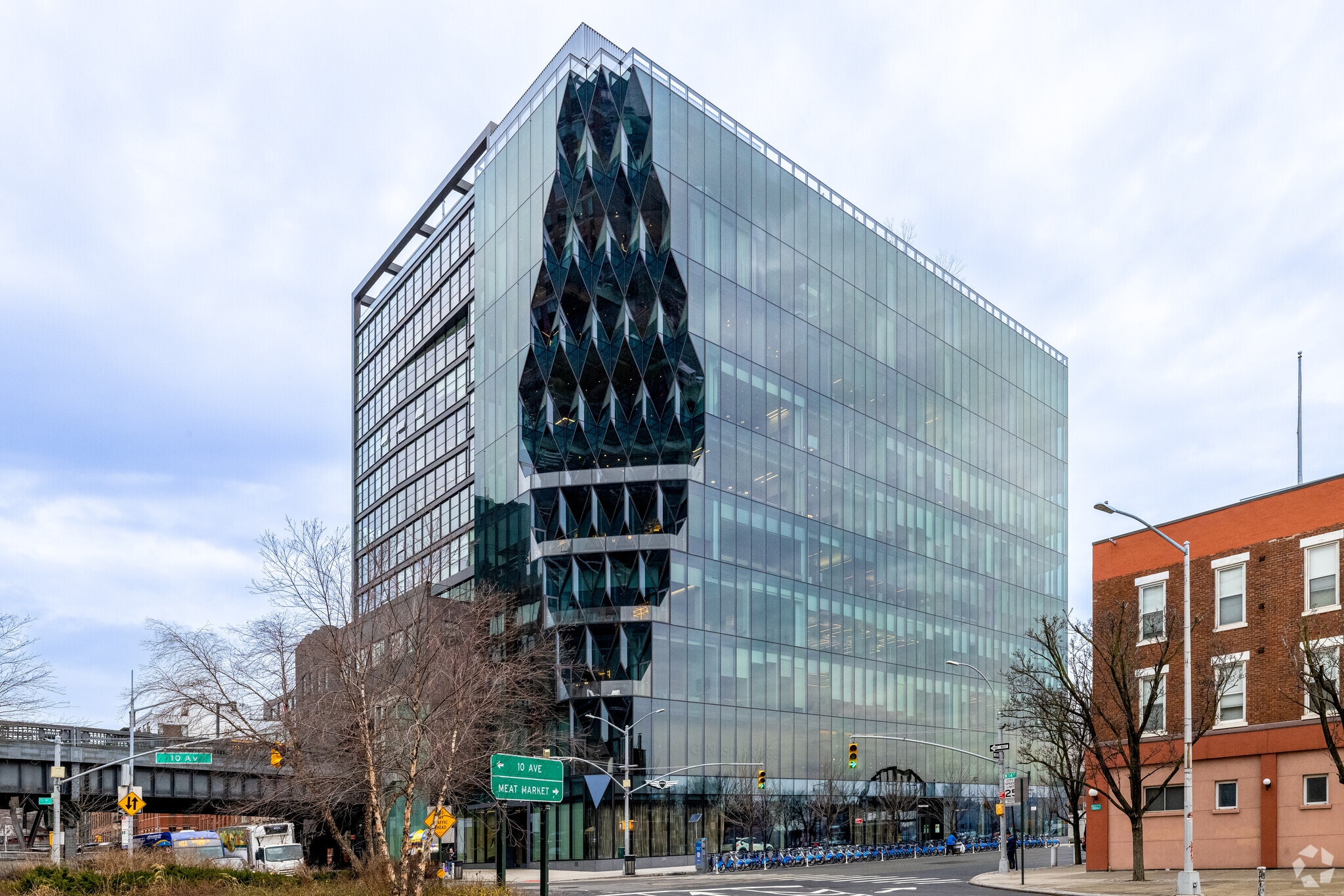 40 Tenth Ave, New York, NY for lease Primary Photo- Image 1 of 8