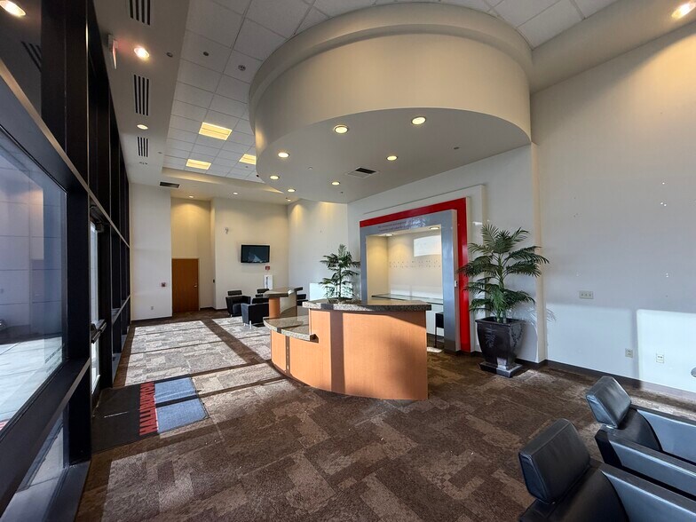 34598 7th Standard Rd, Bakersfield, CA for sale - Interior Photo - Image 3 of 27