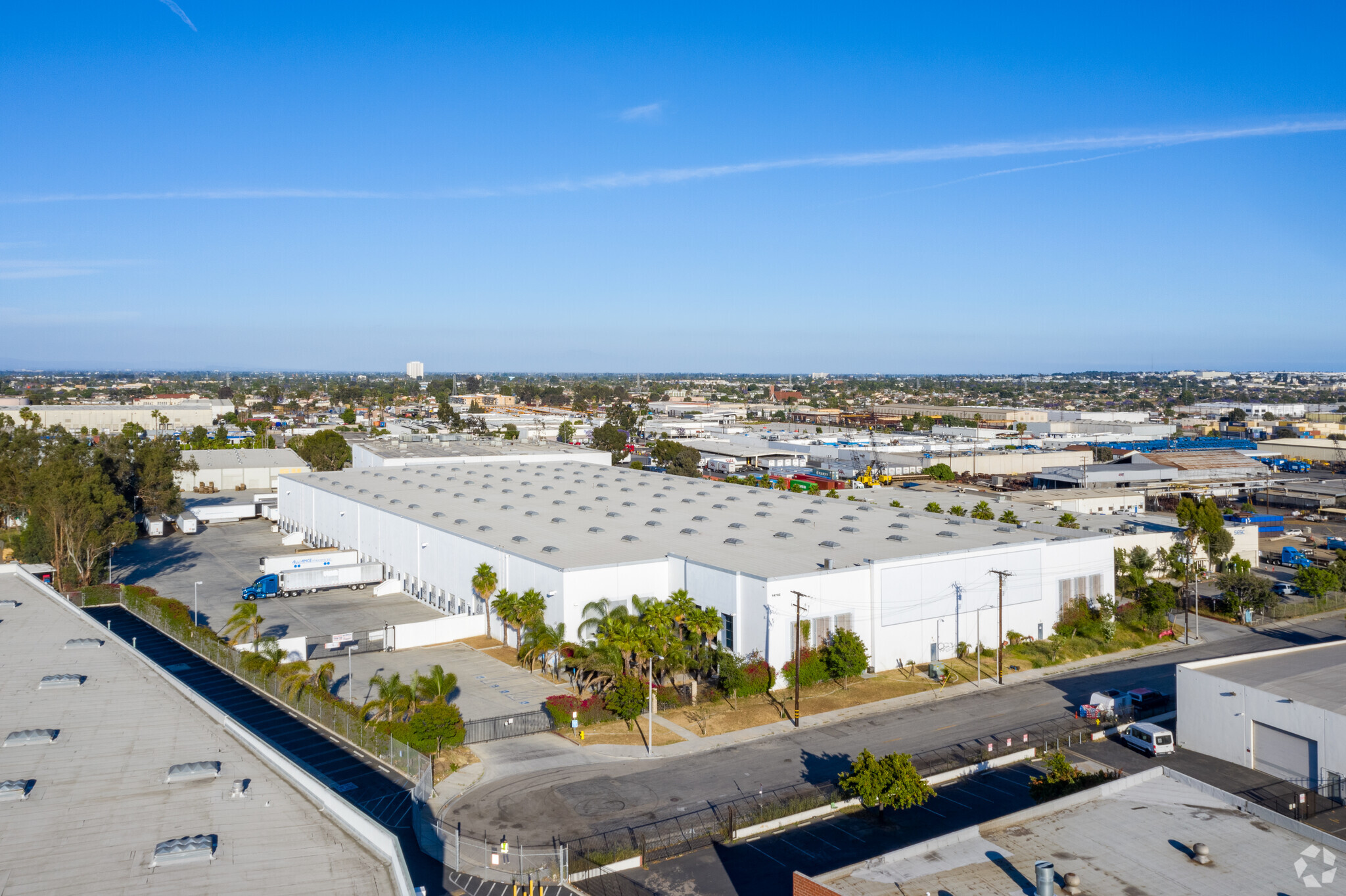 14702 S Maple St, Gardena, CA for lease Primary Photo- Image 1 of 10