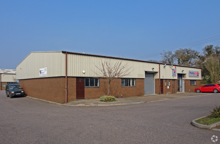 Blackburn Rd, Dunstable for lease - Building Photo - Image 2 of 3