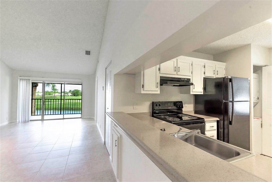 800 The Pointe Dr, West Palm Beach, FL for sale - Other - Image 1 of 1