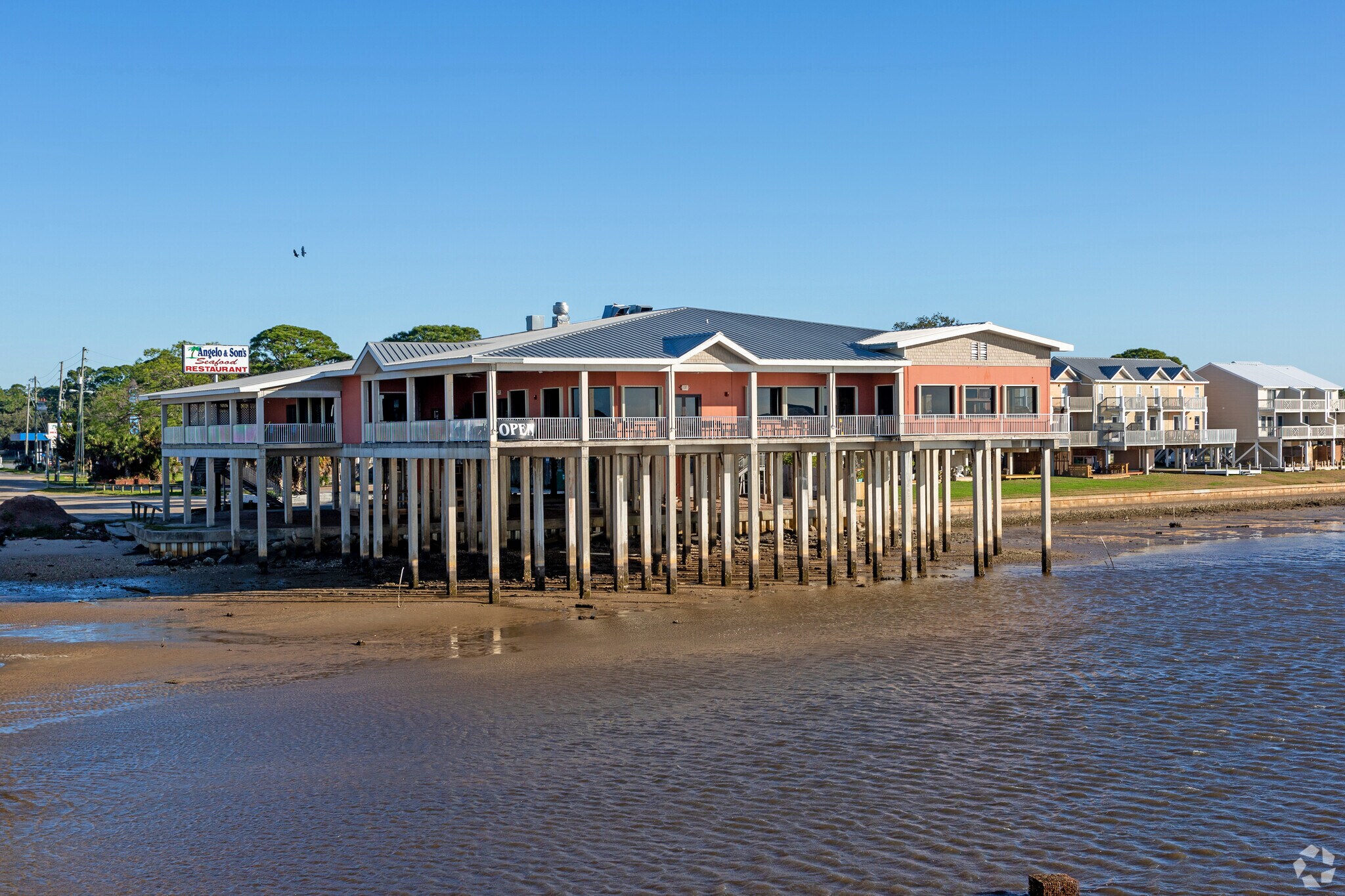 5 Mashes Sands Rd, Panacea, FL for sale Primary Photo- Image 1 of 1