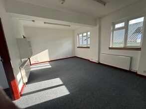 108 Market St, Musselburgh for lease Interior Photo- Image 1 of 4