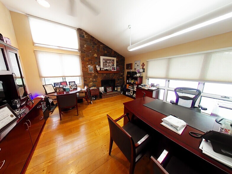 980 Old Country Rd, Plainview, NY 11803 Office for Sale