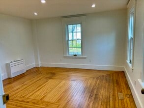 79 Elm St, Camden, ME for lease Interior Photo- Image 2 of 10