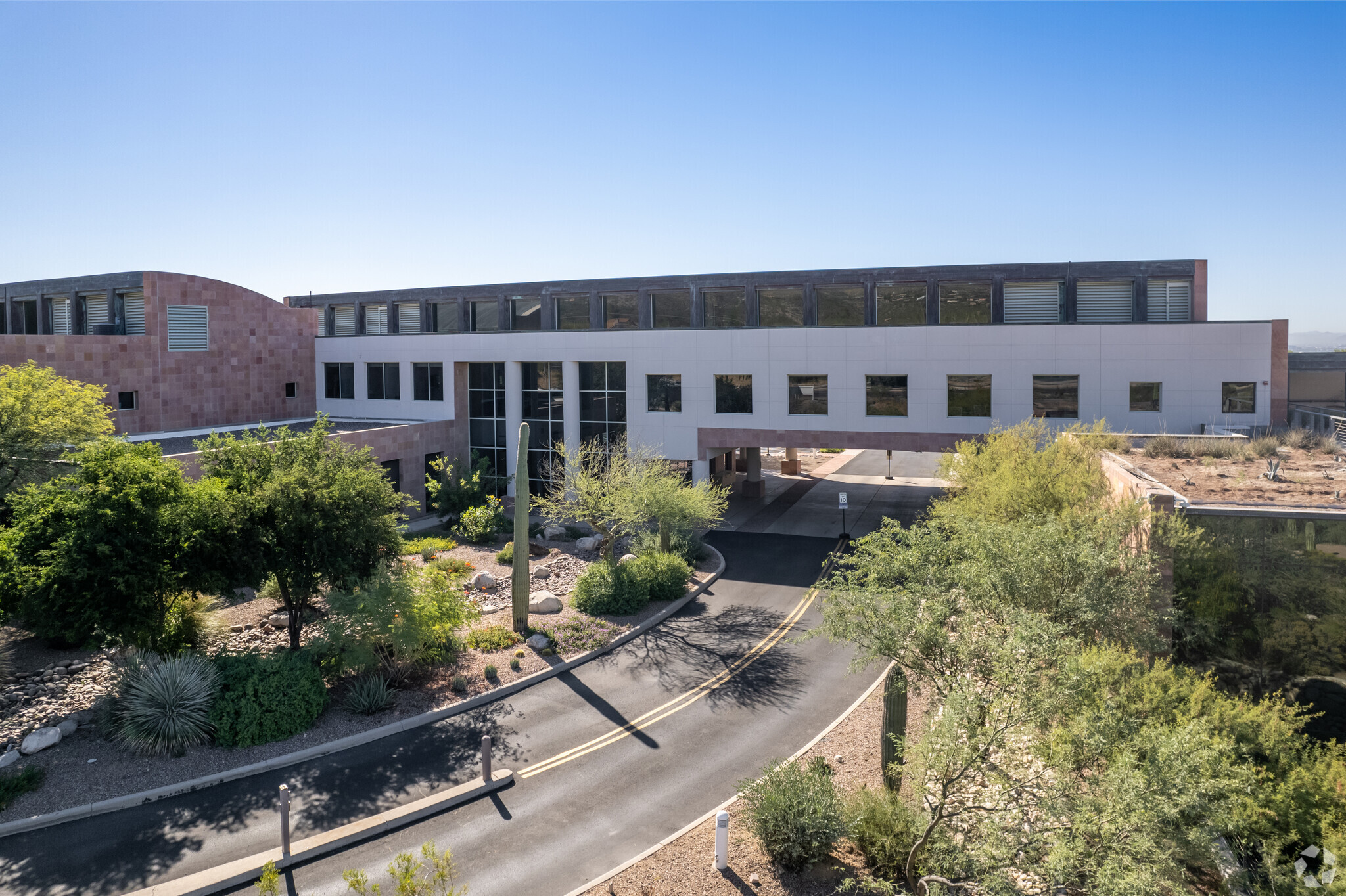 3300 E Sunrise Dr, Tucson, AZ for lease Primary Photo- Image 1 of 10