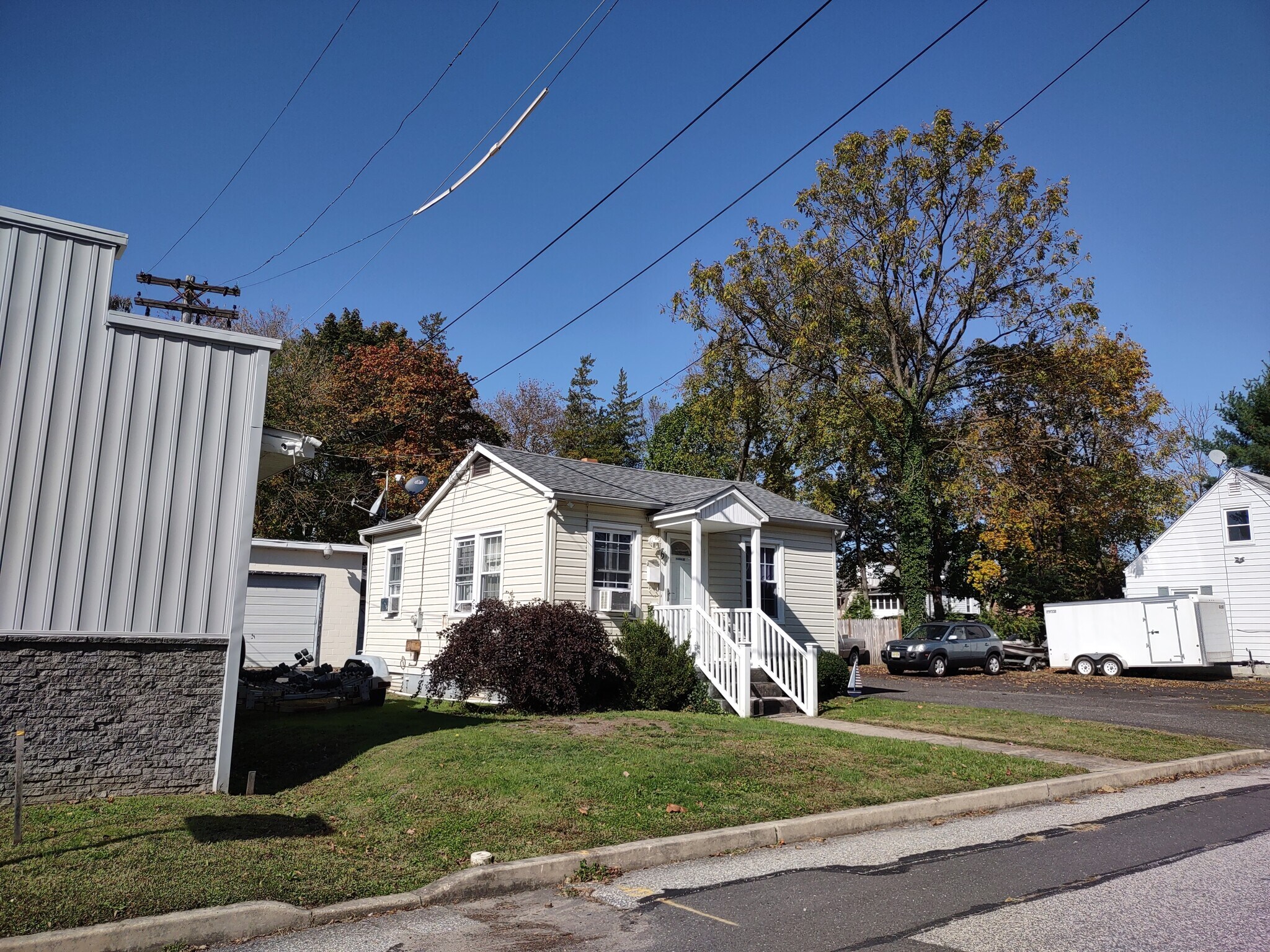 81 Egbert St, Pemberton, NJ 08068 Warehouse with home for sale