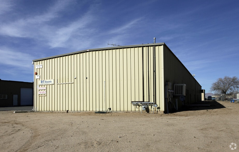 17344 B Eucalyptus St, Hesperia, CA for lease - Building Photo - Image 2 of 2