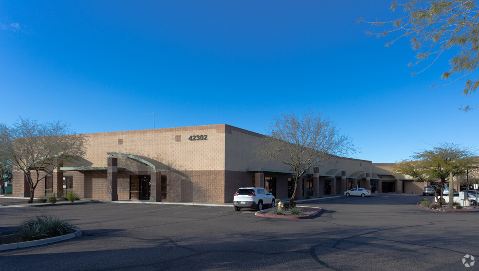 42302 N Vision Way, Phoenix, AZ for lease - Primary Photo - Image 1 of 3