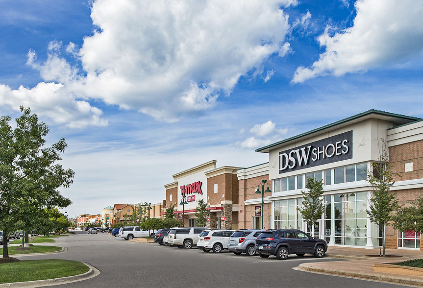 9480-9980 Village Place Blvd, Green Oak Township, MI for lease - Building Photo - Image 2 of 11