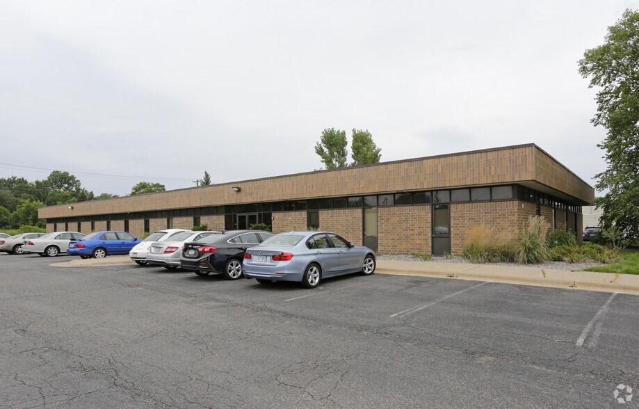 2924 S Anthony Ln, Saint Anthony, MN for sale - Primary Photo - Image 1 of 1