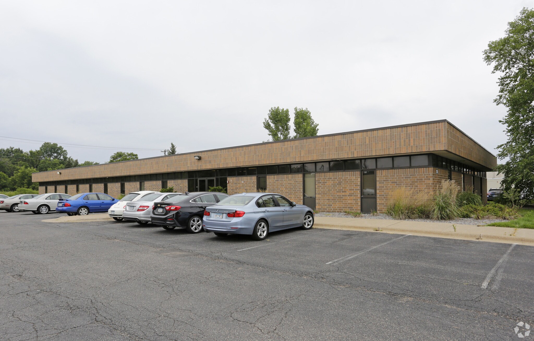 2924 S Anthony Ln, Saint Anthony, MN for sale Primary Photo- Image 1 of 1