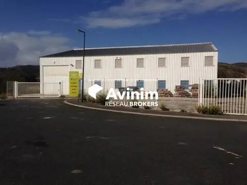 Industrial in Bages for lease - Building Photo - Image 2 of 3