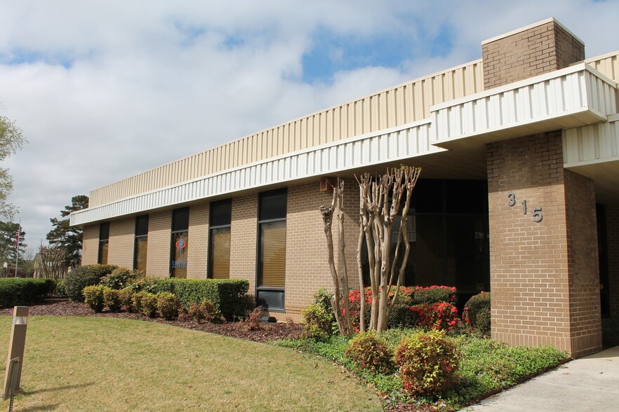 315 Wynn Dr NW, Huntsville, AL for lease - Building Photo - Image 1 of 5