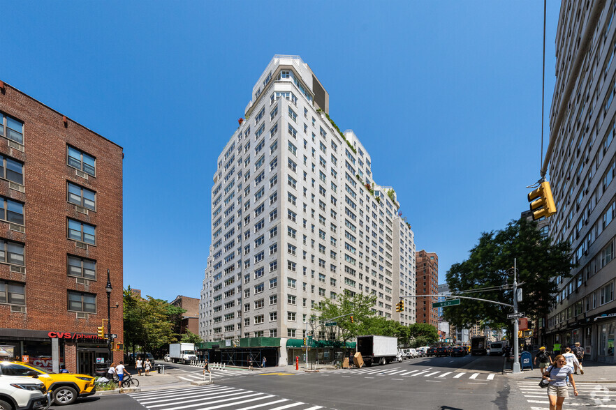 101 W 12th St, New York, NY 10011 | LoopNet