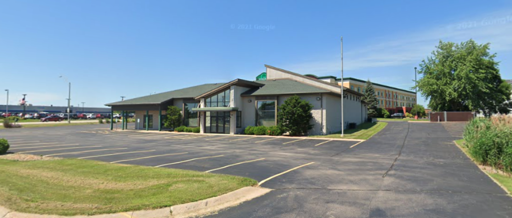 200 N Mall Dr, Appleton, WI for lease Building Photo- Image 1 of 4