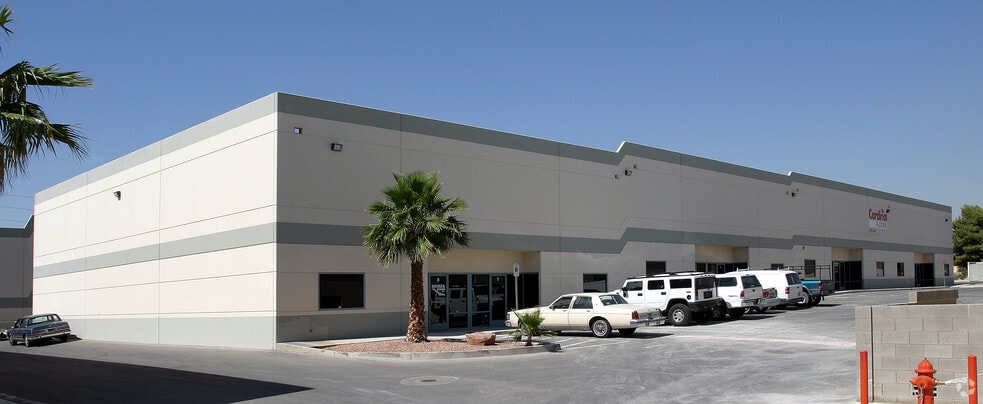 6038 Topaz St, Las Vegas, NV for lease - Building Photo - Image 3 of 23