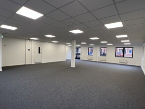 Asheridge Rd, Chesham for lease Interior Photo- Image 2 of 10