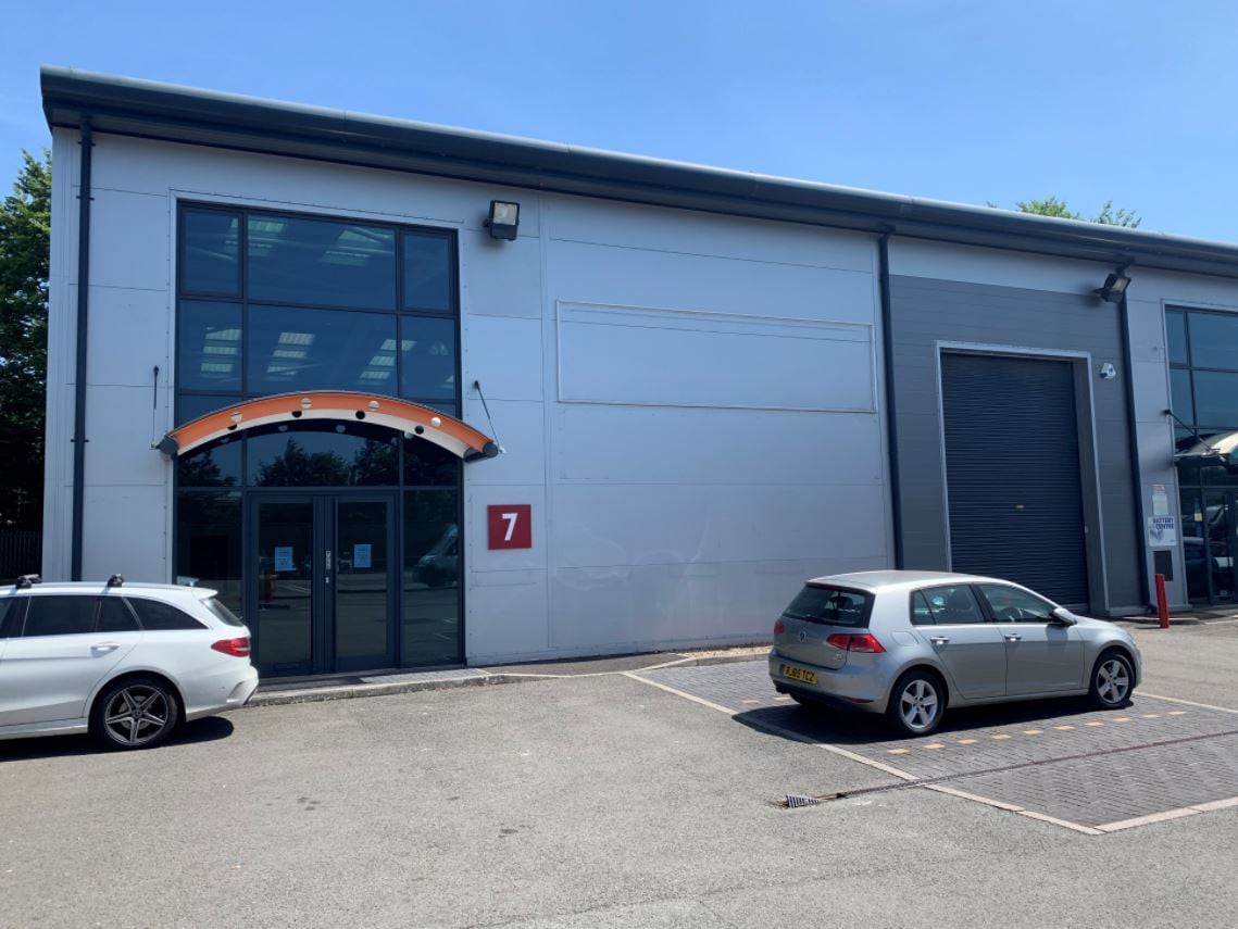 Easton Ln, Winchester for sale Primary Photo- Image 1 of 1