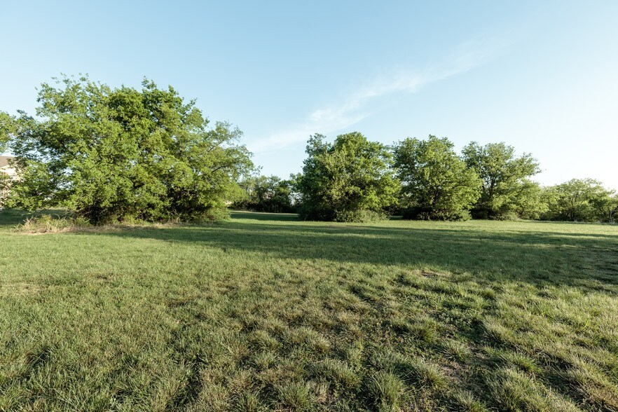 9191 Vista Way, Fort Worth, TX for sale - Building Photo - Image 1 of 1