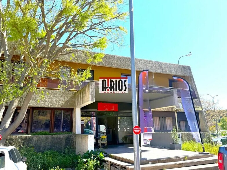 Office in Toulon for lease - Building Photo - Image 2 of 5