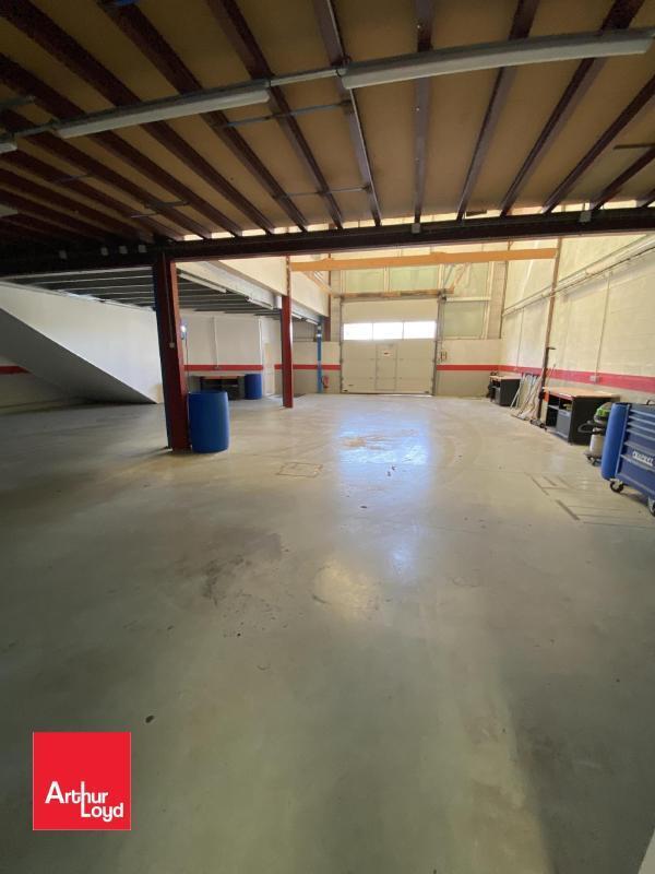 Retail in Chartres for sale Interior Photo- Image 1 of 7