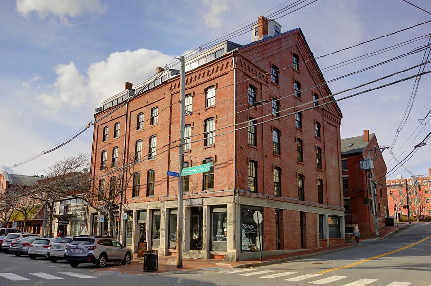 109111 Commercial St, Portland, ME 04101