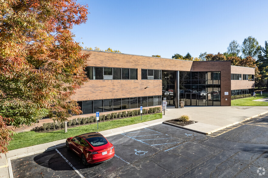 28 W Grand Ave, Montvale, NJ for lease - Building Photo - Image 3 of 14