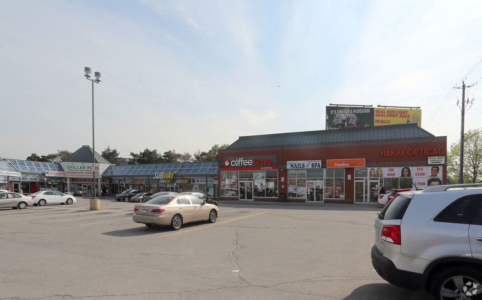 2512-2586 Finch Ave, Toronto, ON for lease - Building Photo - Image 2 of 3