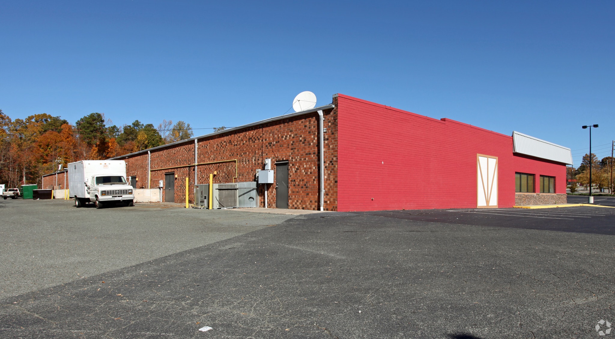 1304 Plaza Dr, Burlington, NC 27215 Burlington Outlet Village