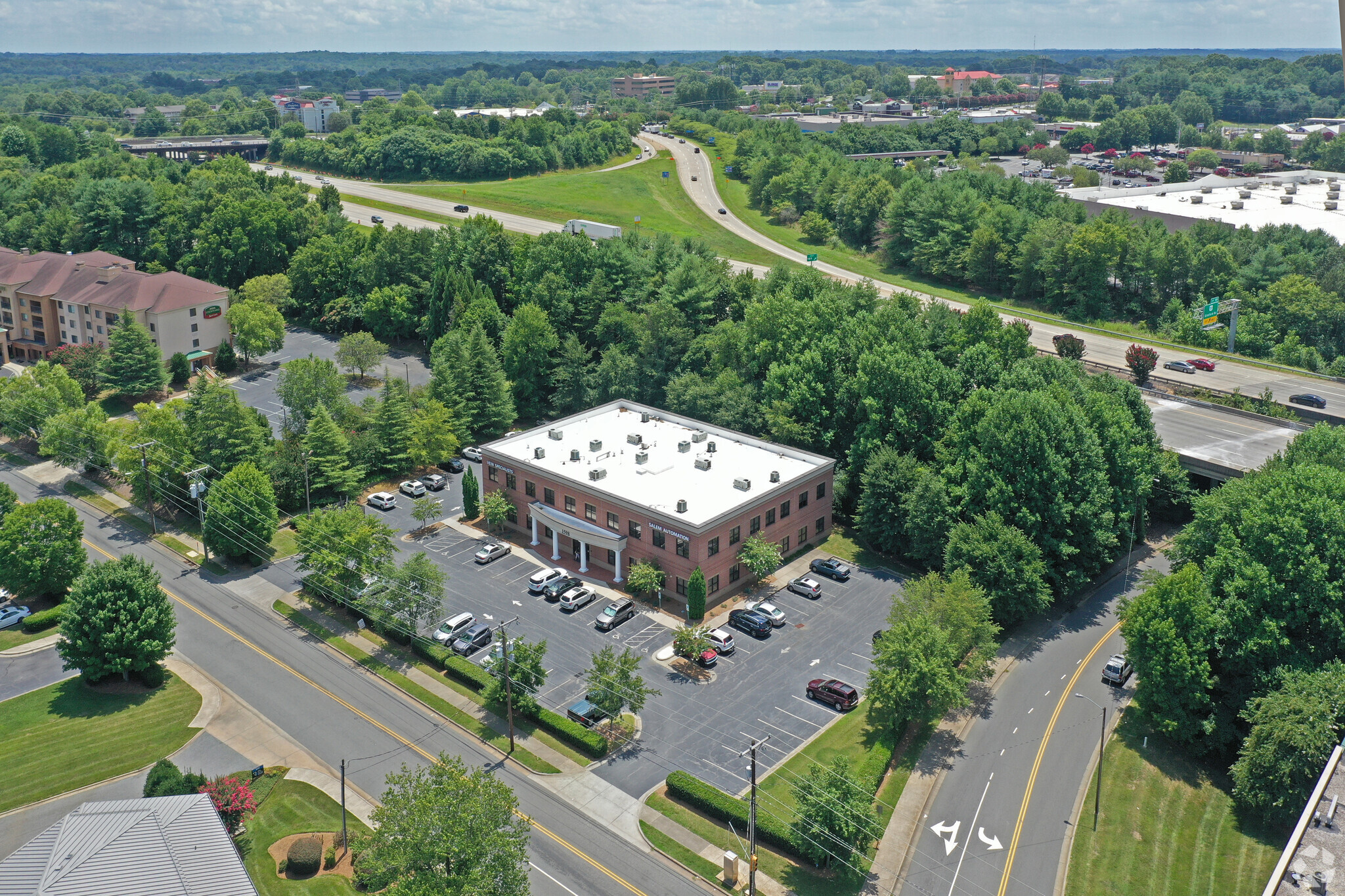 1598 Westbrook Plaza Dr, Winston-Salem, NC 27103 - Office for Lease ...