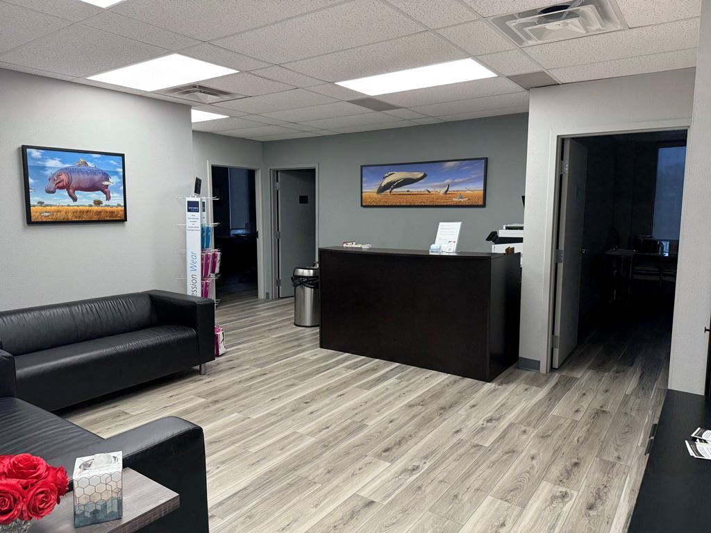 950 Skokie Blvd, Northbrook, IL for lease Interior Photo- Image 1 of 5