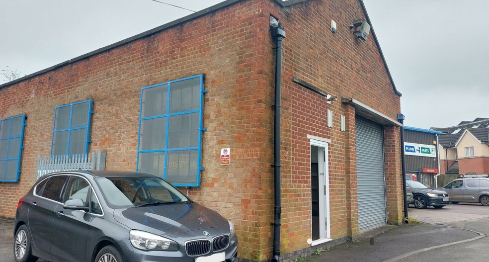 2A Rosebery Av, Melton Mowbray for sale - Primary Photo - Image 1 of 1