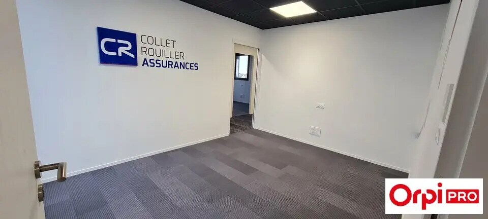 Office in Plérin for sale - Interior Photo - Image 3 of 7