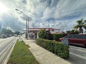 12343-12345 W Dixie Hwy, North Miami, FL for lease Interior Photo- Image 1 of 21