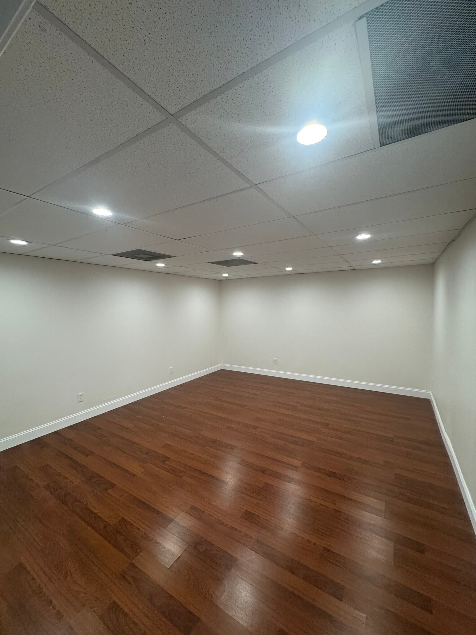 3001 5th St, Fort Worth, TX for lease Interior Photo- Image 1 of 4