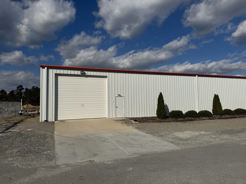 13997 NC Highway 50, Surf City, NC for lease - Building Photo - Image 1 of 3