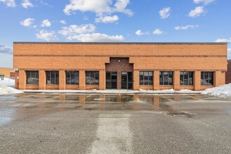 6885-6895 Menway Ct, Mississauga, ON for lease Building Photo- Image 1 of 1